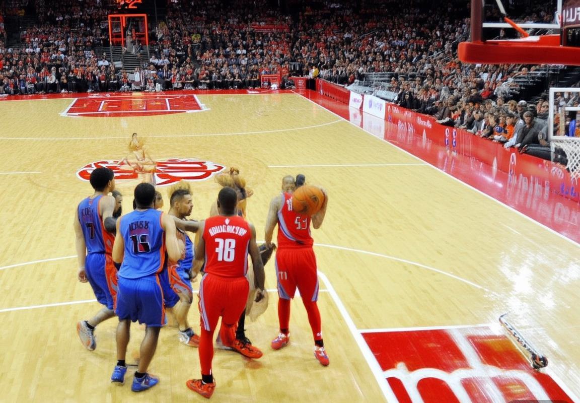 2013年NBA火箭对活塞巅峰对决回顾与解析(图2)